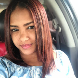 Meet your Posher, Carmen rosa